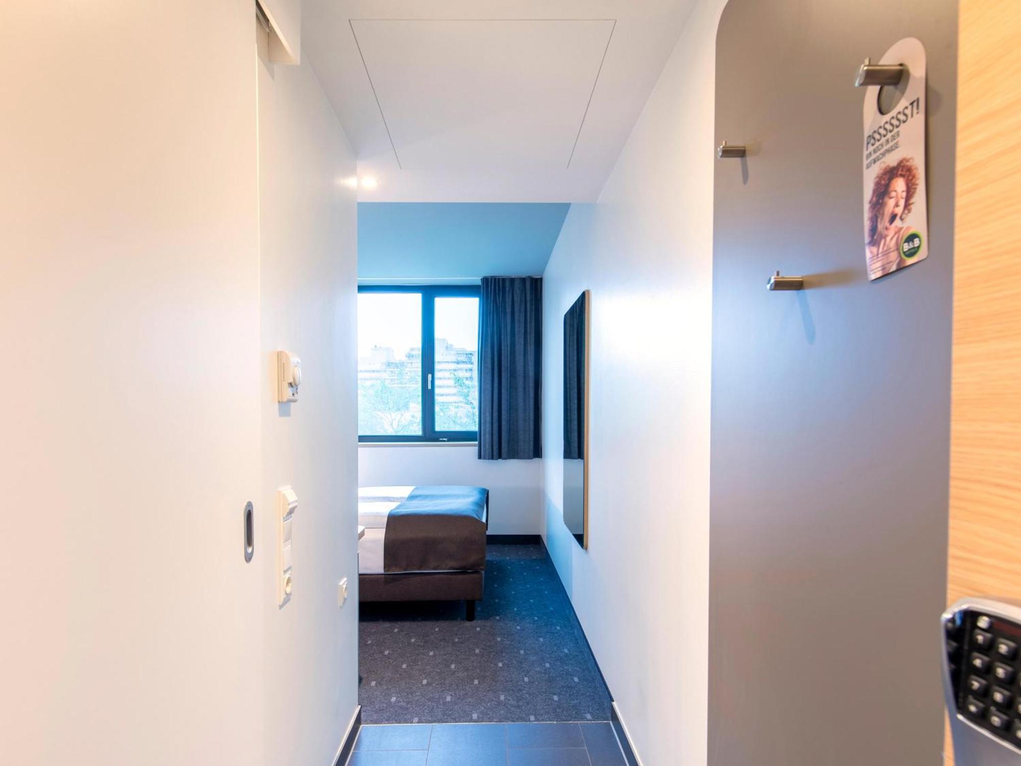 B&B Hotel Muenchen-Olympiapark Luaran gambar